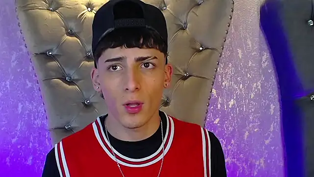 MateoMitchell online show from 10/23/25, 06:01