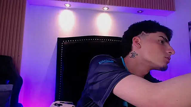 MateoMitchell online show from 04/19/26, 04:46