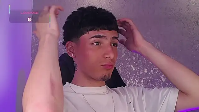 MateoMitchell online show from 12/03/25, 05:08