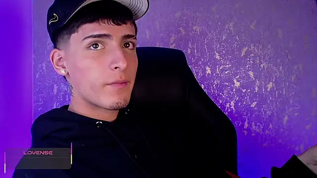 MateoMitchell online show from 11/18/25, 04:27