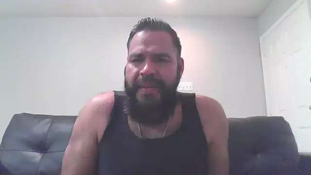 BigJohnBear39 online show from 10/18/25, 05:09