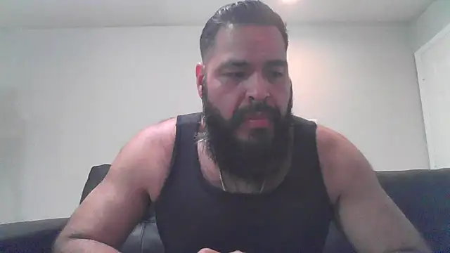BigJohnBear39 online show from 10/09/25, 05:41