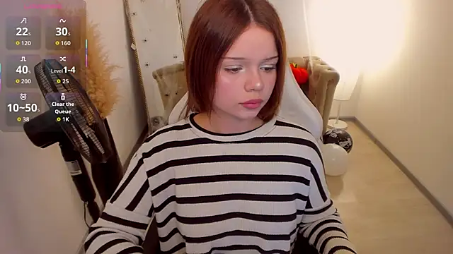 Snapshot of Sarah_babyyy chatting on 10/25/25, 05:39 Sarah babyyy online show from 10/25/25, 05:39