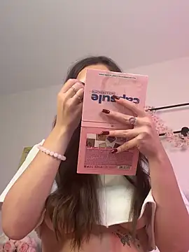 JenniferLouns online show from 10/12/25, 10:27