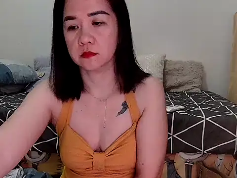 KissHott online show from 05/10/26, 10:11