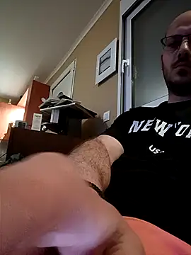 arksex32 online show from 04/13/26, 08:24