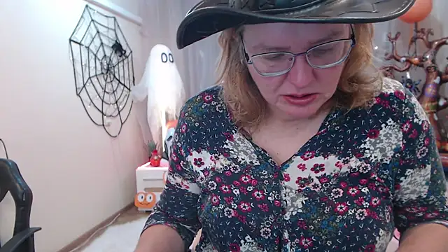 Snapshot of VestaWoody chatting on 11/02/25, 07:24 VestaWoody online show from 11/02/25, 07:24