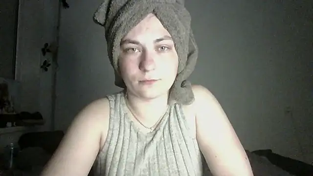 Twolatte1520 online show from 04/08/26, 08:43