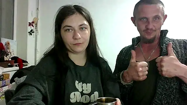 Twolatte1520 online show from 04/15/26, 06:12