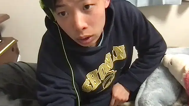 aooya online show from 11/05/25, 02:42