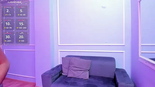 Snapshot of AliceJackkson chatting on 11/28/25, 12:05 AliceJackkson online show from 11/28/25, 12:05