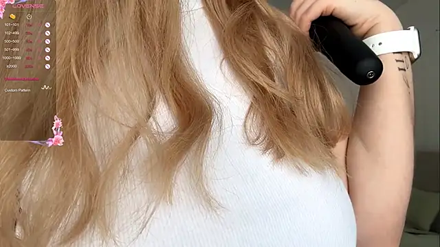 Snapshot of GilySuper chatting on 01/10/26, 08:09 GilySuper online show from 01/10/26, 08:09