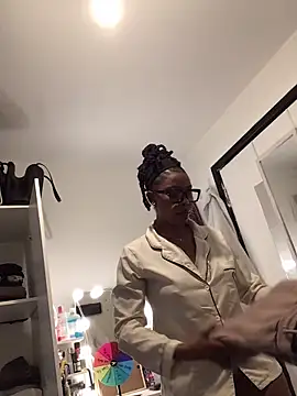 CurvyGoddessXxx online show from 10/15/25, 03:53