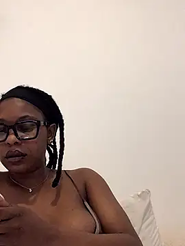 CurvyGoddessXxx online show from 10/09/25, 09:54