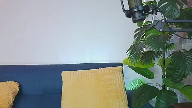 luna valen online show from 05/28/26, 04:09
