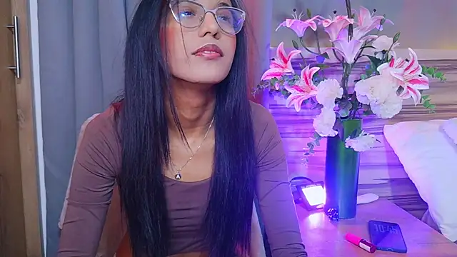 luna valen online show from 05/30/26, 03:46