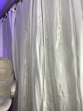 Rose monroee online show from 04/18/26, 07:51