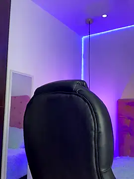 Rose monroee online show from 11/04/25, 07:39