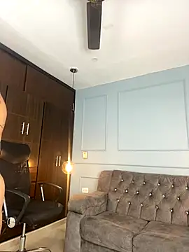 Rose monroee online show from 11/22/25, 07:24