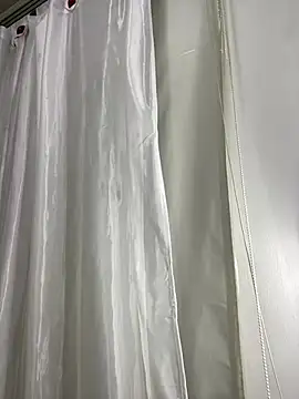 Rose monroee online show from 04/04/26, 07:31