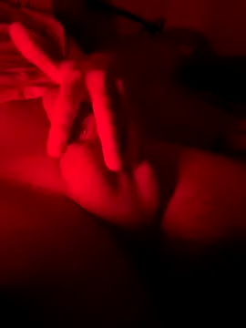 Snapshot of nieonixpeek19 chatting on 10/06/25, 05:35 nieonixpeek19 online show from 10/06/25, 05:35