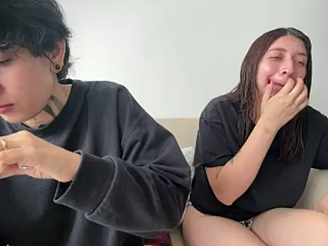 DaisyEmily online show from 05/14/26, 04:15