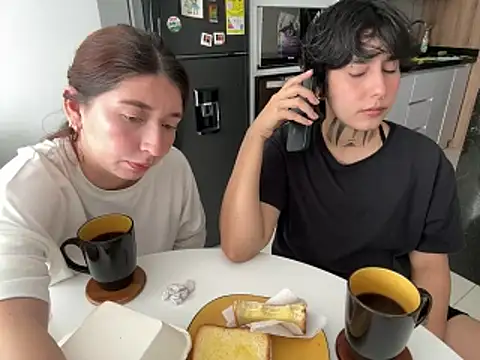 DaisyEmily online show from 05/27/26, 04:36