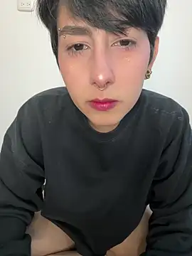 DaisyEmily online show from 11/08/25, 10:46