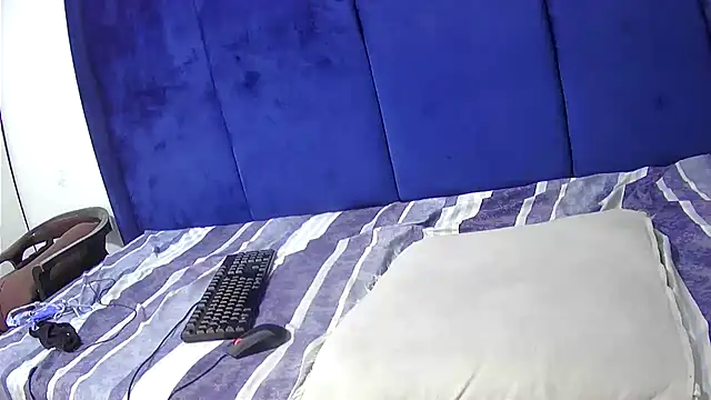 Pretty-C online show from 10/17/25, 08:10