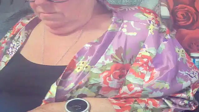 Playful MILF Demi online show from 05/07/26, 09:18