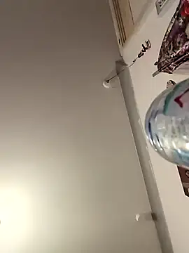 Playful MILF Demi online show from 10/13/25, 07:37