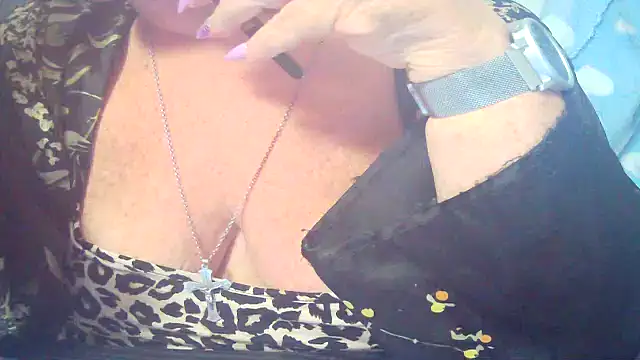 Snapshot of Playful_MILF_Demi chatting on 07/02/26, 05:13 Playful MILF Demi online show from 07/02/26, 05:13