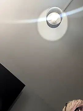 Playful MILF Demi online show from 10/16/25, 11:40