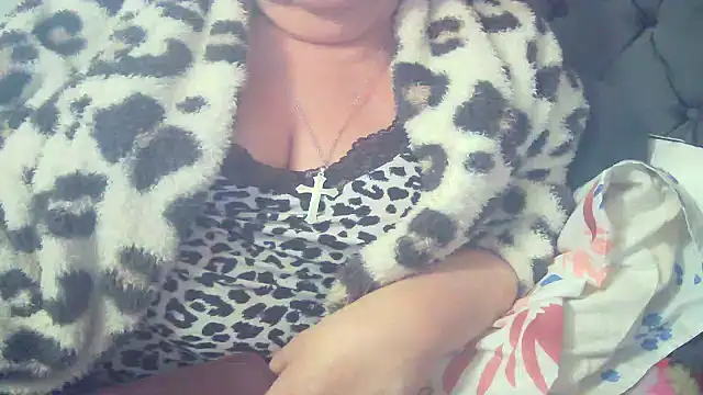 Playful MILF Demi online show from 03/29/26, 02:30