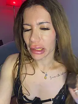 LyraEva online show from 10/08/25, 11:27