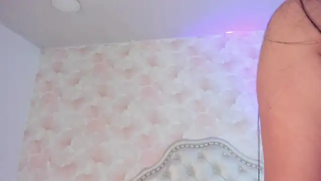 Sophia Valkova online show from 11/22/25, 03:38