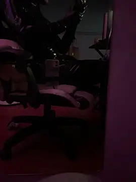 Wuza-H online show from 11/27/25, 04:35