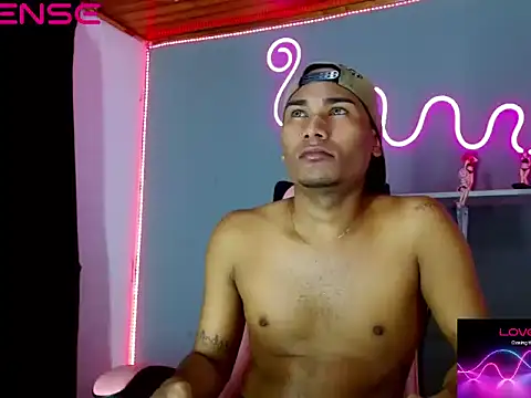 Snapshot of Matias_rangel chatting on 10/04/25, 10:06 Matias rangel online show from 10/04/25, 10:06