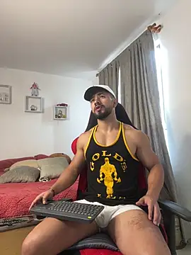 Ezzio Scolaro online show from 02/15/26, 01:32