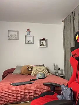 Ezzio Scolaro online show from 11/07/25, 11:30