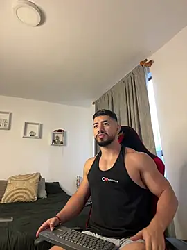 Ezzio Scolaro online show from 03/10/26, 10:14