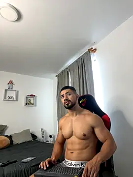 Ezzio Scolaro online show from 10/29/25, 12:26