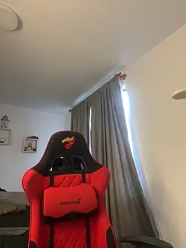 Ezzio Scolaro online show from 02/26/26, 10:10