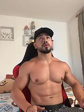 Ezzio Scolaro online show from 04/12/26, 11:19