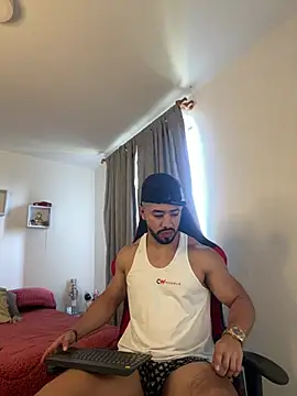 Ezzio Scolaro online show from 03/28/26, 02:51