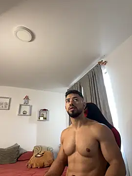 Ezzio Scolaro online show from 02/21/26, 01:13