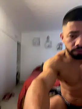 Ezzio Scolaro online show from 11/16/25, 11:59