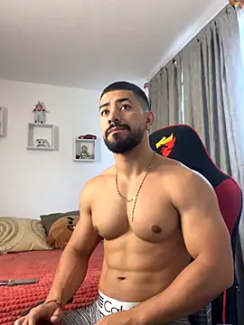 Ezzio Scolaro online show from 11/20/25, 11:44