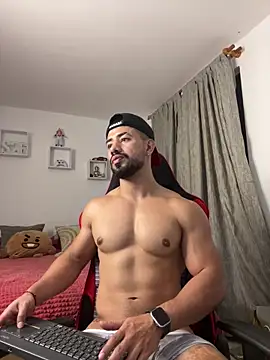 Ezzio Scolaro online show from 11/29/25, 12:33