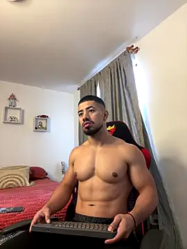 Ezzio Scolaro online show from 12/03/25, 12:26